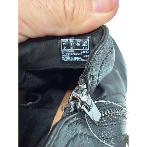 Clarks Women’s ankle Boot Water proof bootie Size 9 NEW # Box M670 - Picture 7 of 9